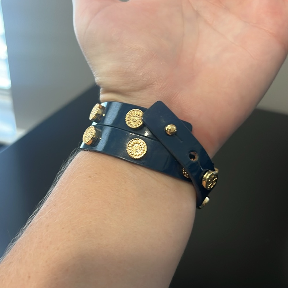 Tory Burch Navy Blue Leather & Gold Double Wrap Bracelet - Picture 2 of 4